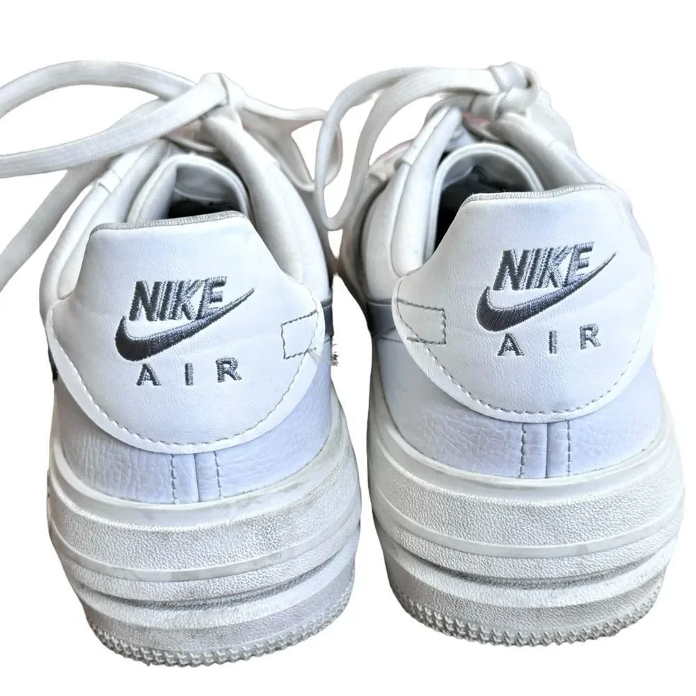 Nike Air Force One AF1 PLT.AF.ORM White & Silver Lace Up Sneakers. 10.